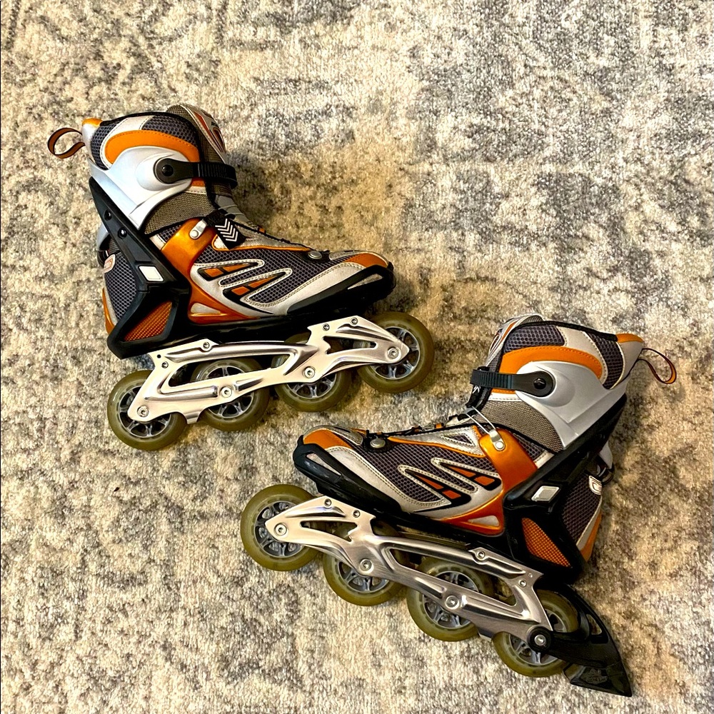 Women’s size 9 Roller Blades